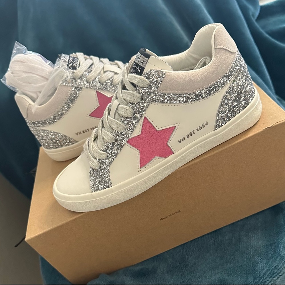 NIB Vintage Havana Women's Sneakers